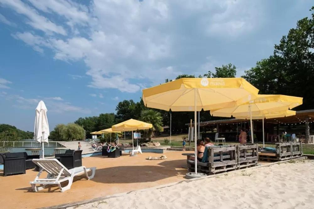 Camping Les Lacs D'Armagnac Bretagne-d'Armagnac Eksteriør billede